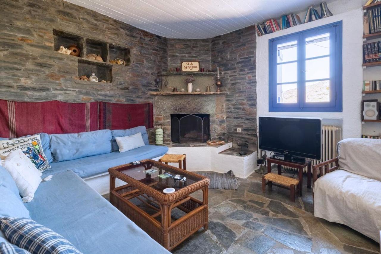 Traditional Village House On Kea Milopótamos Exteriér fotografie